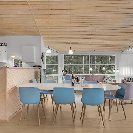 4 Bedroom Awesome In * Neksø